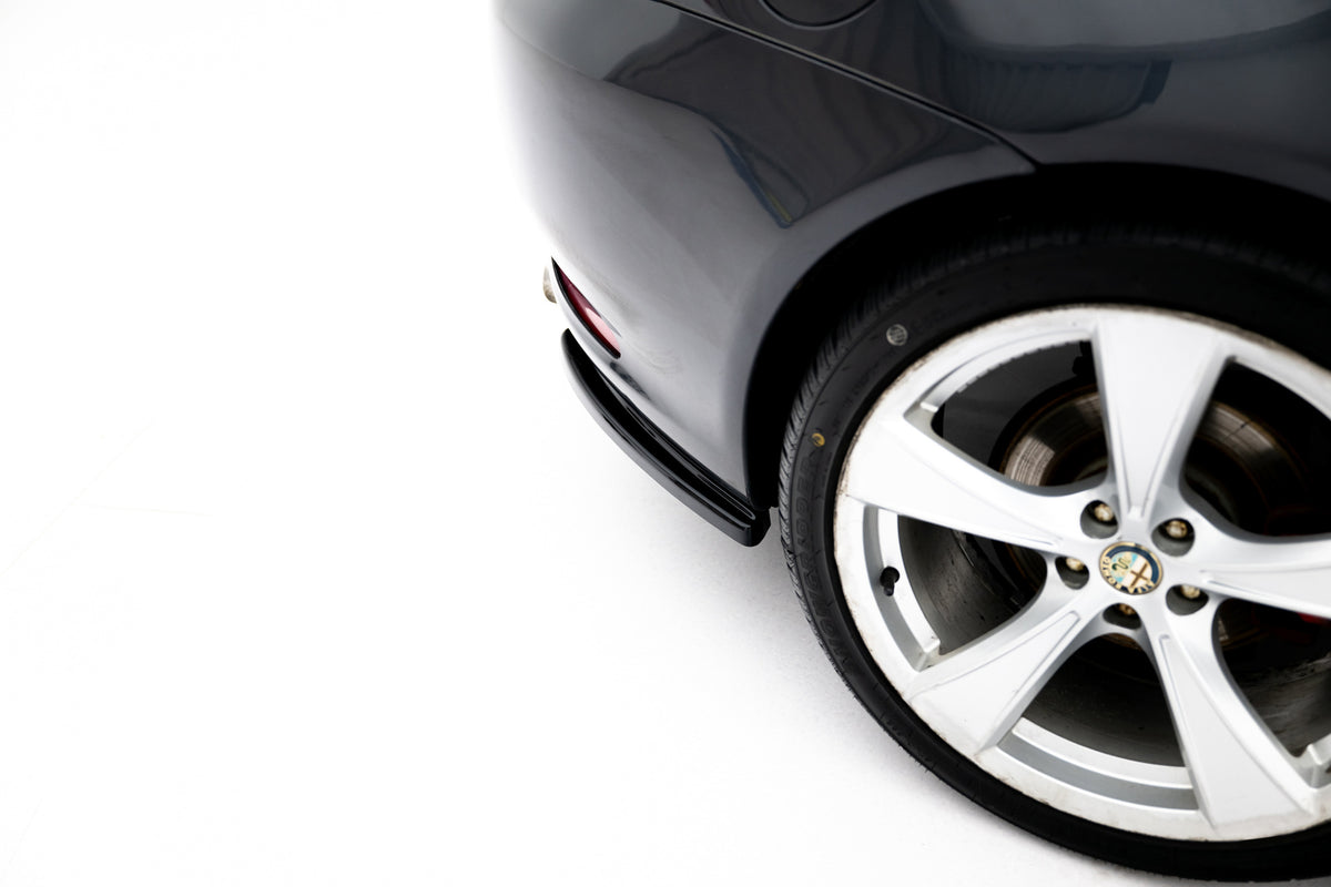 Splittere laterale spate pentru Alfa Romeo GT (2004-2010)