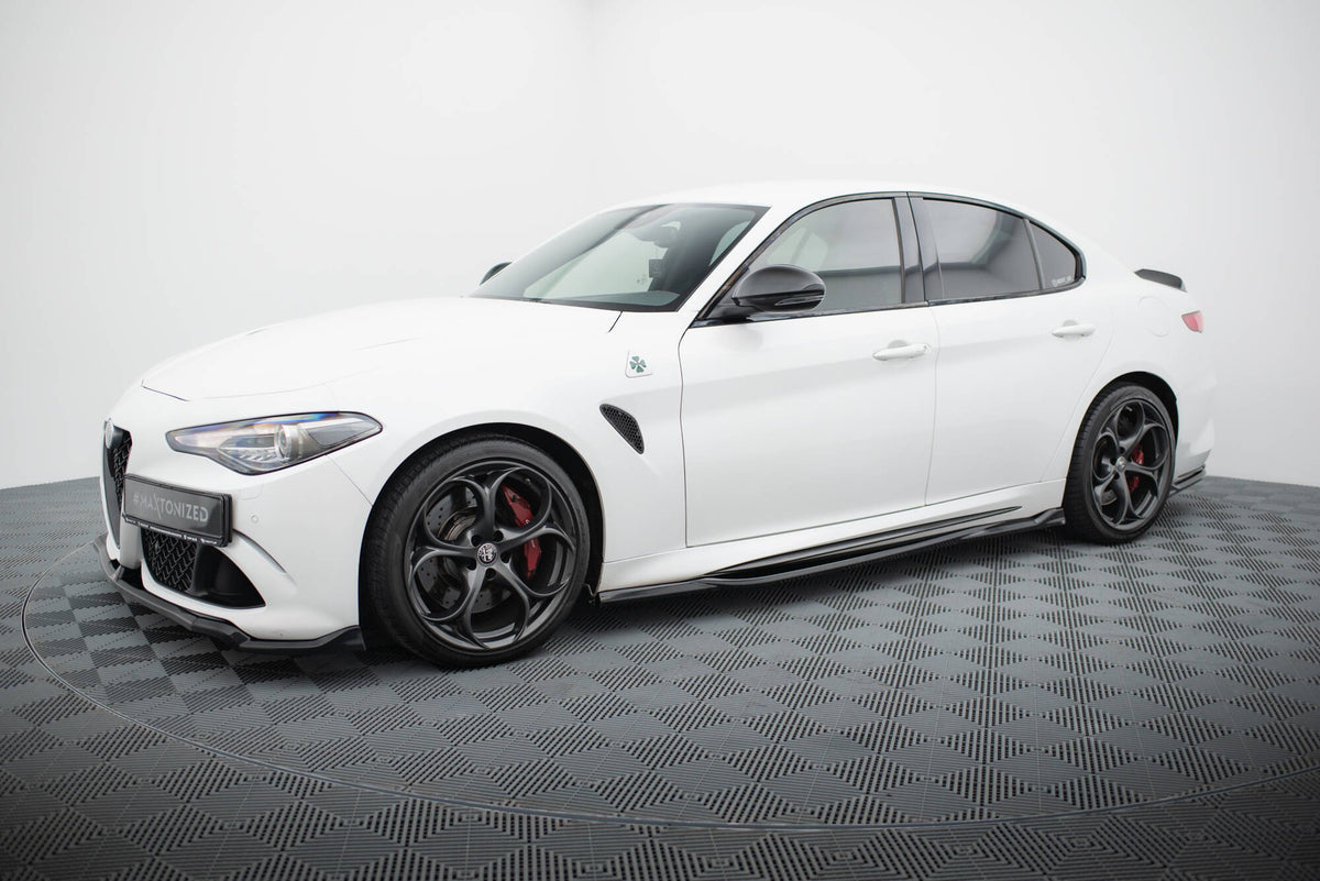 Set splittere Alfa Romeo Giulia Quadrifoglio (dupa 2016)