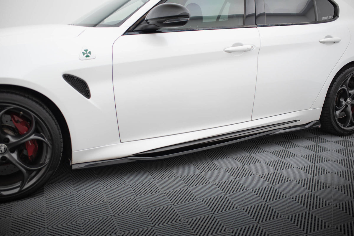 Spoiler portbagaj Maxton Design tip aripă din fibră de carbon cu stop LED pentru BMW Seria 5 G30 Sedan / M5 F90 Sedan (2017-2024)