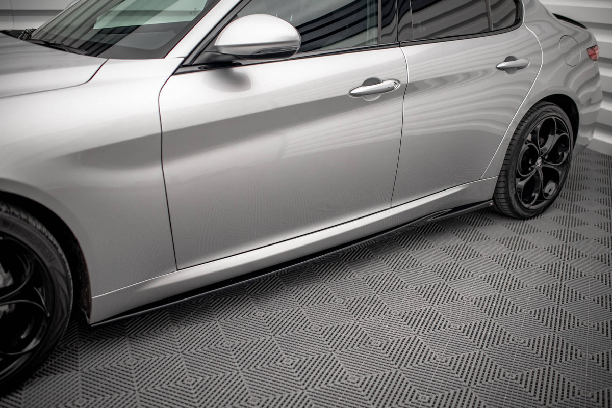 Spoiler portbagaj Maxton Design tip aripă din fibră de carbon cu stop LED pentru BMW Seria 5 G30 Sedan / M5 F90 Sedan (2017-2024)