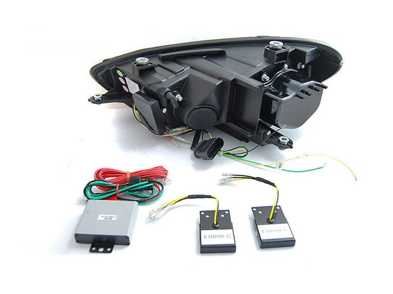 Faruri tuning LED DRL pentru Volkswagen Scirocco, cu baza neagra, compatibile cu modelul echipat din fabrica cu lumini DRL. Set stanga + dreapta