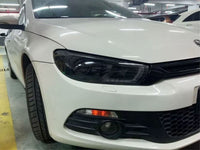 Faruri tuning LED DRL pentru Volkswagen Scirocco, cu baza neagra, compatibile cu modelul echipat din fabrica cu lumini DRL. Set stanga + dreapta