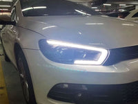 Faruri tuning LED DRL pentru Volkswagen Scirocco, cu baza neagra, compatibile cu modelul echipat din fabrica cu lumini DRL. Set stanga + dreapta