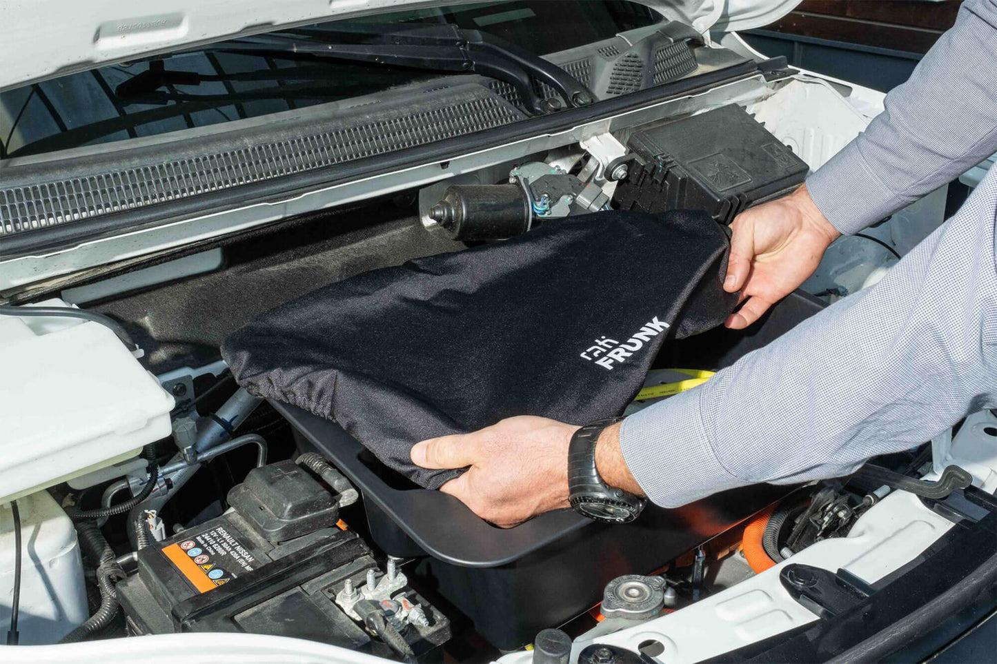 Cutie Rati Frunk pentru portbagajul frontal al Dacia Spring 2021 - 2025, 20L, 44x31x13cm, neagra