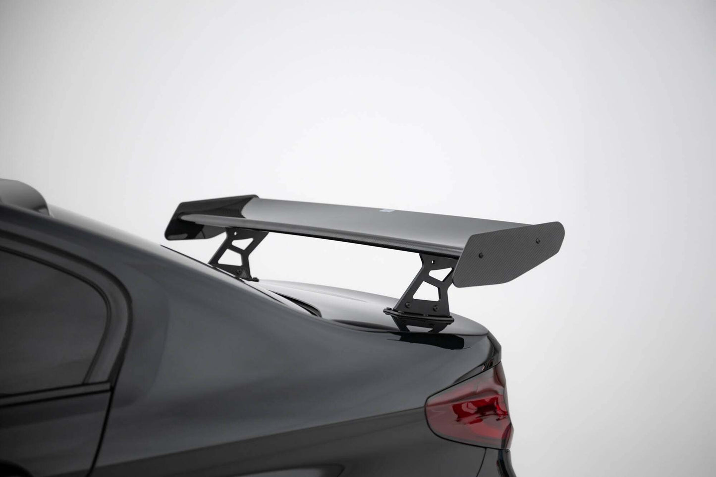 Maxton Design spoiler portbagaj din fibra de carbon pentru BMW Seria 5 G30 Sedan / M5 F90 Sedan (2017-2024)