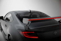 Maxton Design Spoiler din fibră de carbon pentru hayon cu lumină de frână LED pentru Toyota GR86 (după 2021)