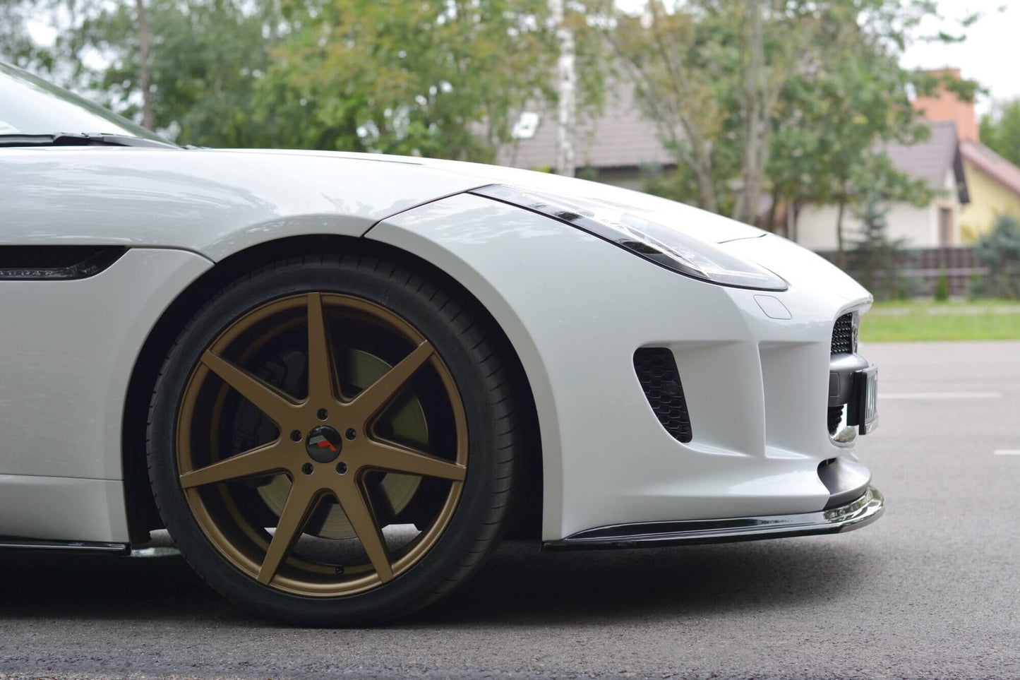 Maxton Design spoiler bara fata pentru Jaguar F-Type (2013-2016), culoare carbon
