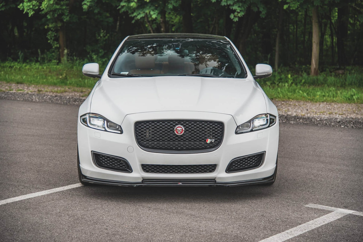 Spoiler bara fata Maxton Design pentru Jaguar XJ X351 (2015-2019), culoare carbon