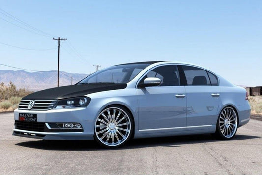 Spoiler Maxton Design pentru bara fata standard a VW Passat B7 (2010-2014), culoare carbon