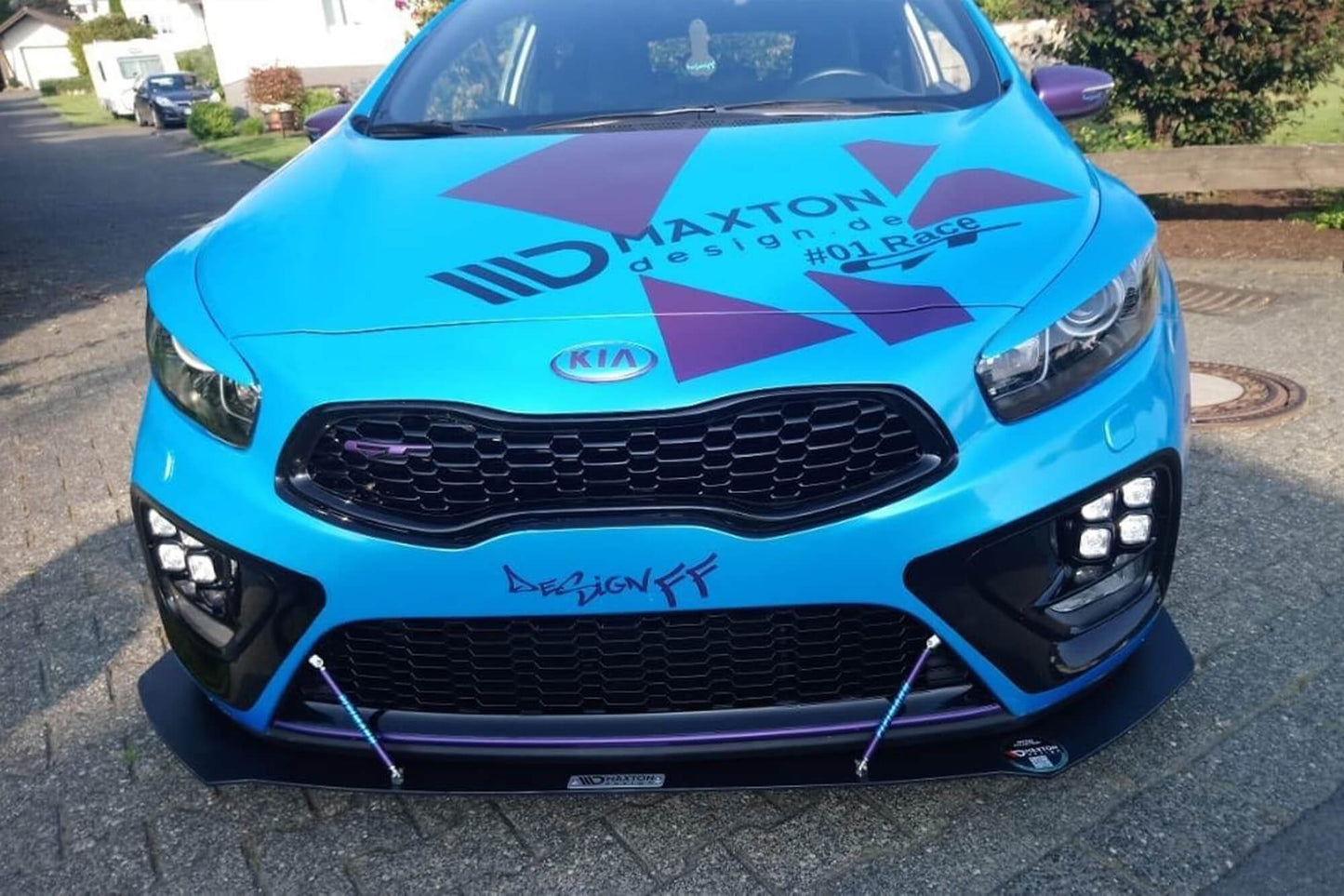 Spoiler Maxton Design tip Racing pentru bara fata GT a Kia Ceed, Pro Ceed (2013-2018), negru mat