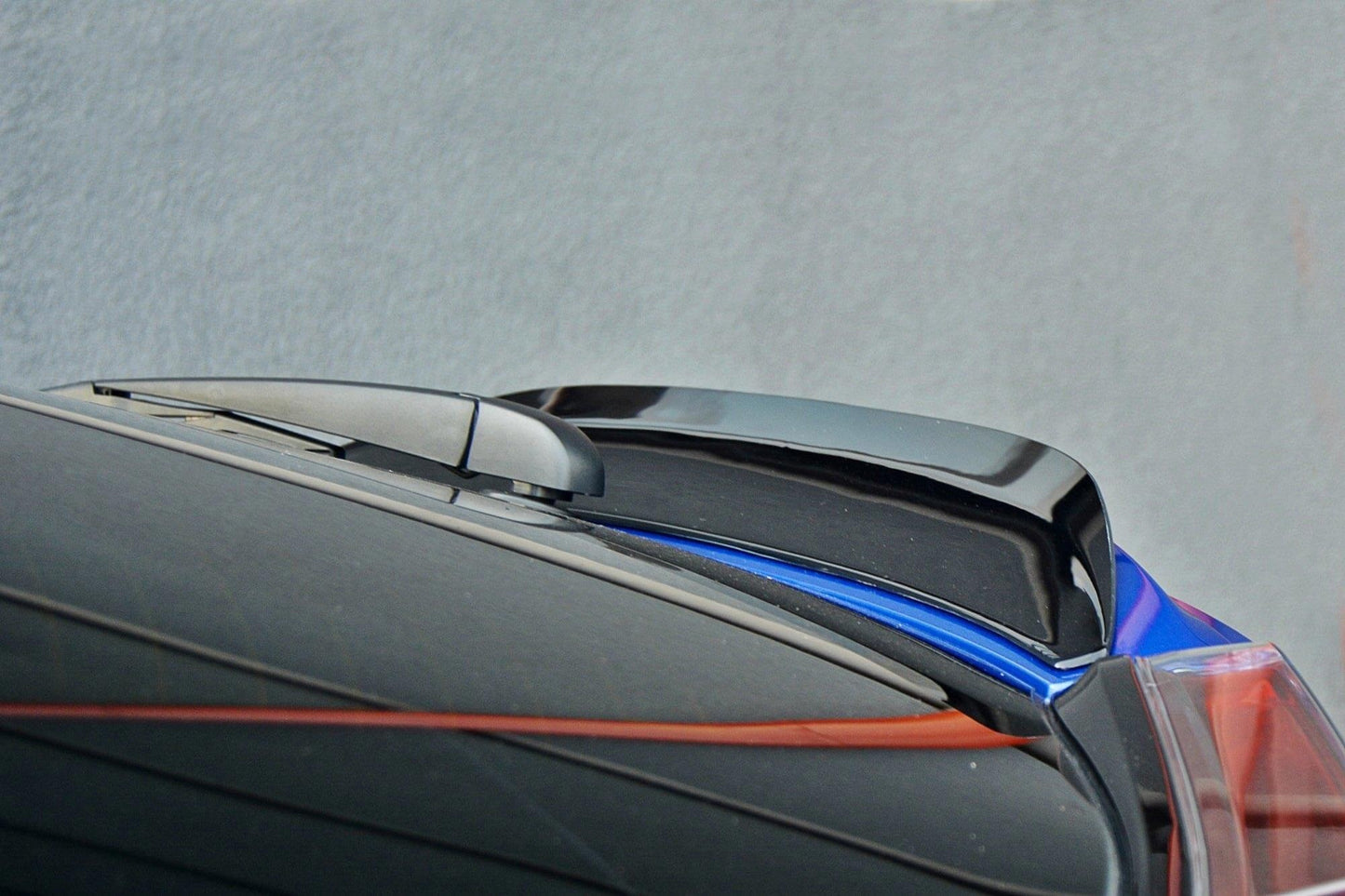Spoiler portbagaj Maxton Design V1 pentru Toyota C-HR (2016-2019), negru lucios