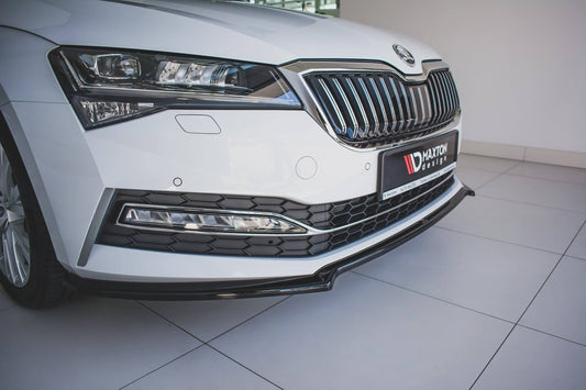 Spoiler Maxton Design versiunea 1 pentru bară față Skoda Superb după 2019, culoare carbon