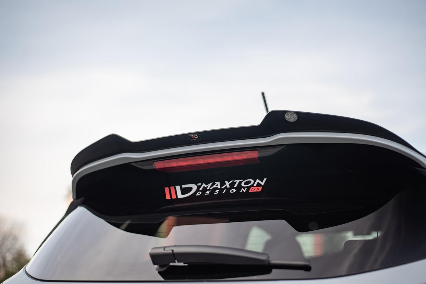 Maxton Design spoiler portbagaj versiunea 2 pentru Ford Fiesta ST / ST‑Line (dupa 2017), mat negru