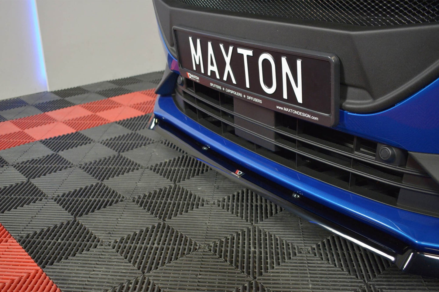 Splitter Maxton Design versiunea 2 pentru bara față ST/ST-Line a Ford Focus (2018-), negru mat