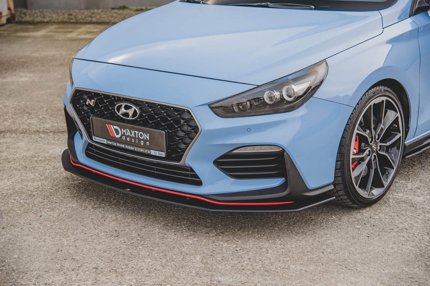 Splitter Maxton Design versiunea 2 tip Racing pentru bara fata N a Hyundai i30 hatchback, fastback (2017-), negru mat