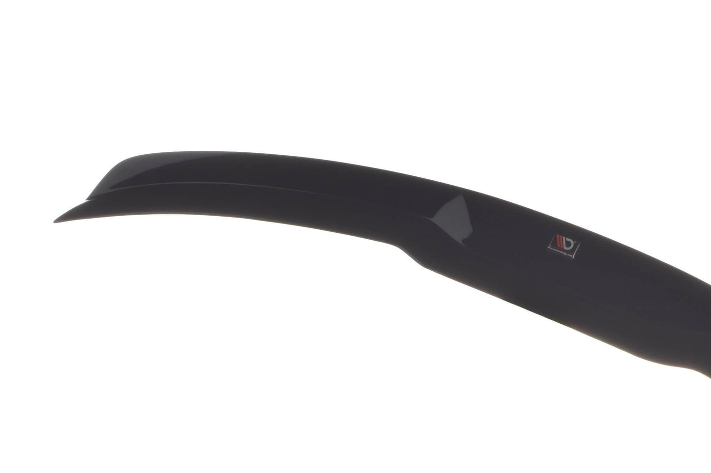 Spoiler Maxton Design versiunea 2 tip ST-Line pentru portbagajul Ford Focus hatchback (2018-), negru lucios