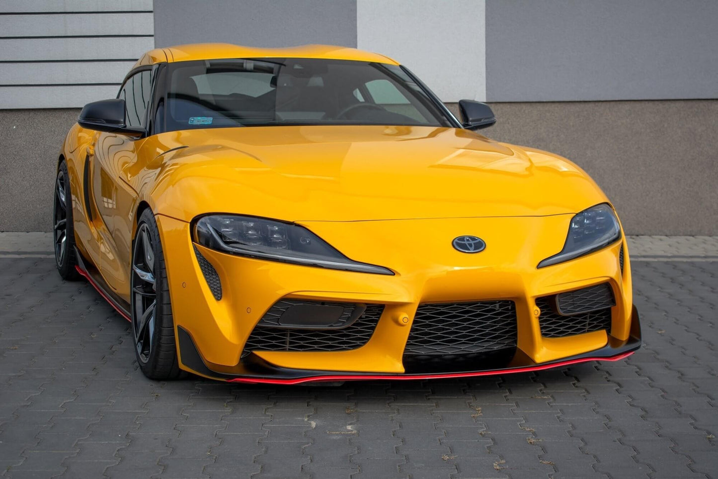 Maxton Design spoiler bara fata versiunea 3 pentru Toyota Supra (2019-), rosu lucios