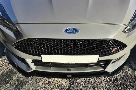 Splitter Maxton Design versiunea 3 pentru bara fata ST a Ford Focus (2015-2018), negru lucios