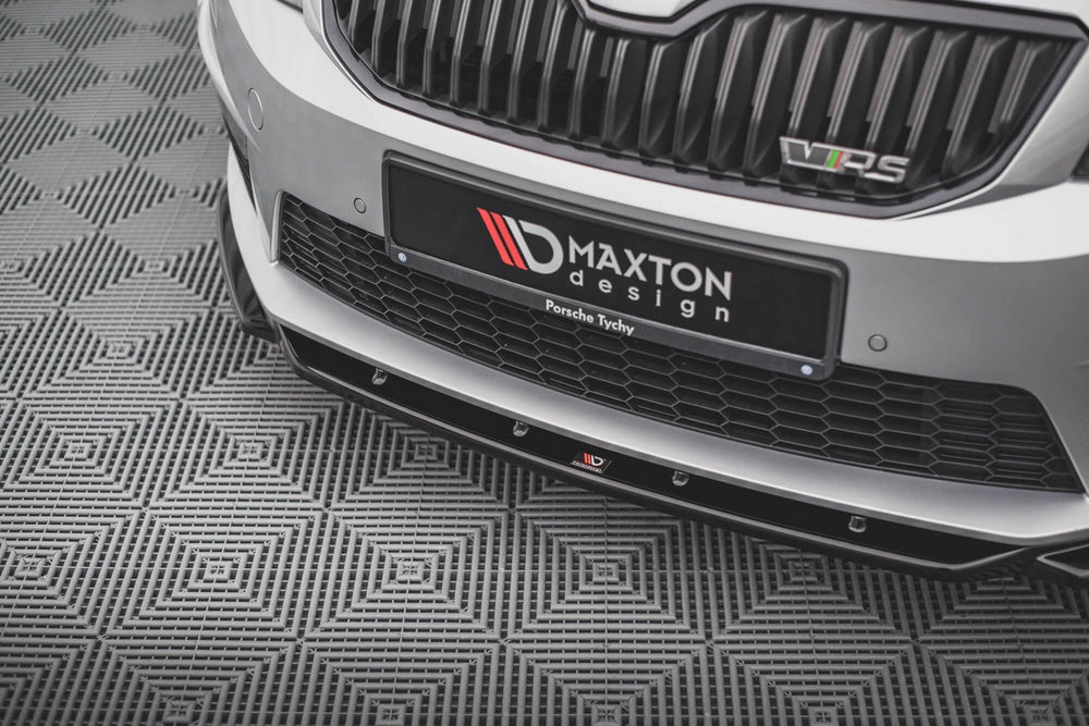 Splitter frontal Maxton Design versiunea 4 pentru bara RS față Skoda Octavia (2013-2016), culoare carbon