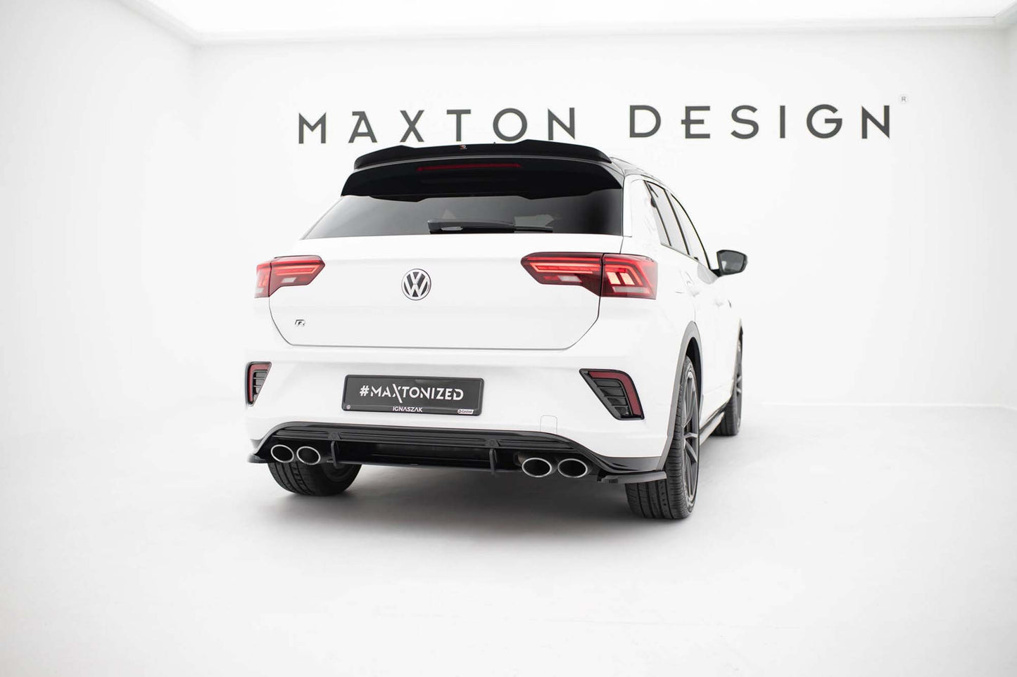 Spoiler bara spate Maxton Design Street Pro pentru Volkswagen T-Roc R (2017-2021), negru mat