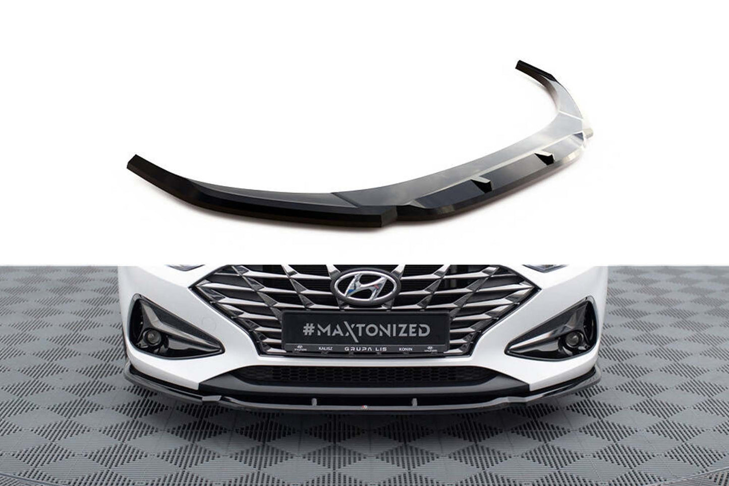 Splitter Maxton Design versiunea 1 pentru bara fata a Hyundai i30 (2020-), negru lac