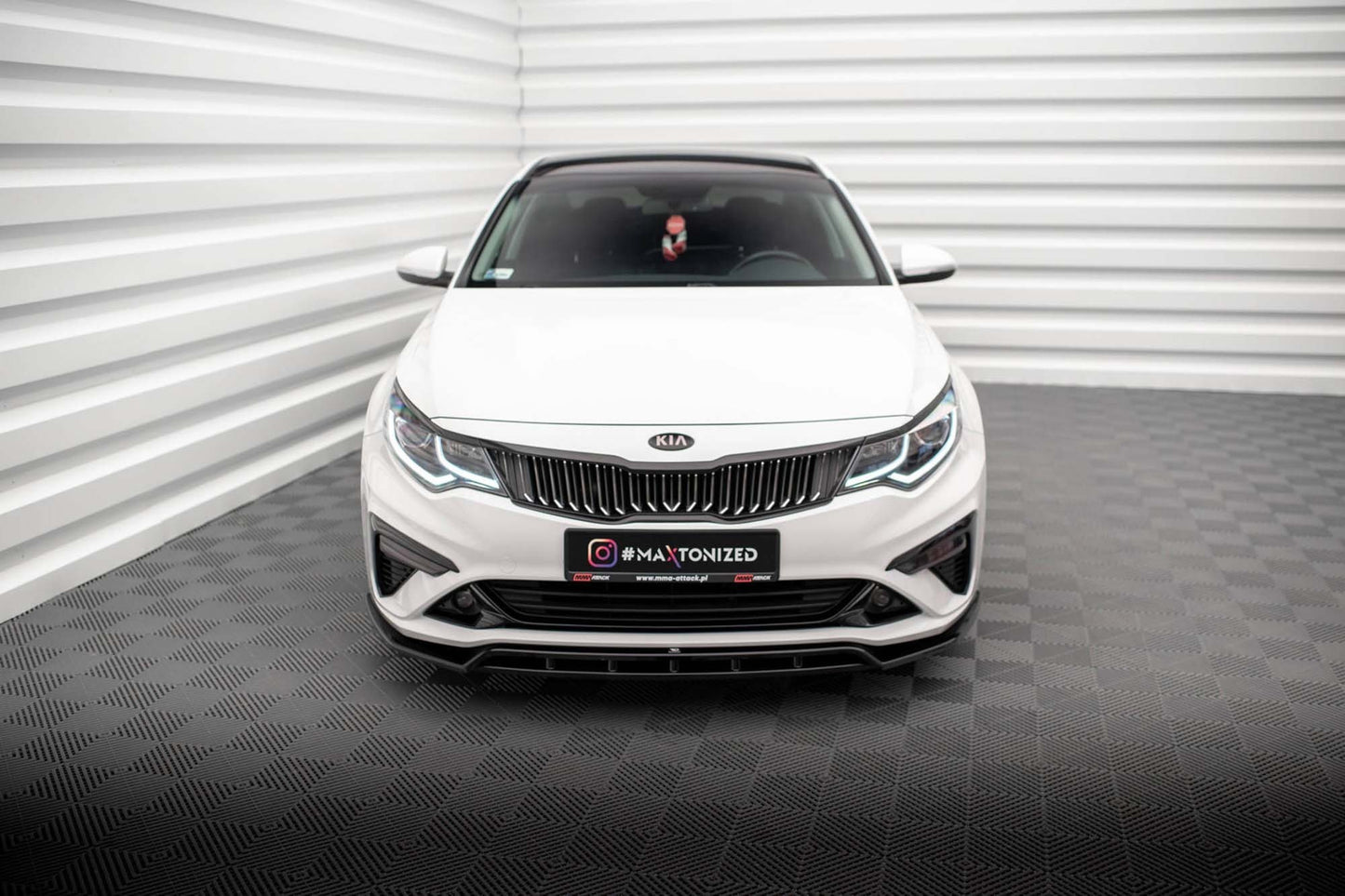 Maxton Design spoiler bară față versiunea 1 pentru Kia Optima Mk4 (2018-2020), negru lucios