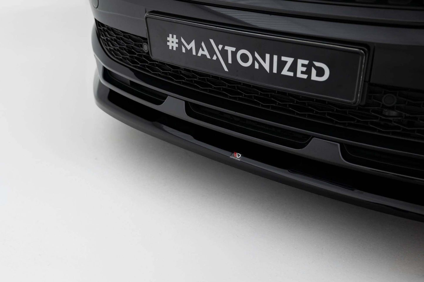 Spoiler Maxton Design versiunea 1 pentru bara față a Skoda Kamiq Monte Carlo (după 2023), lac negru