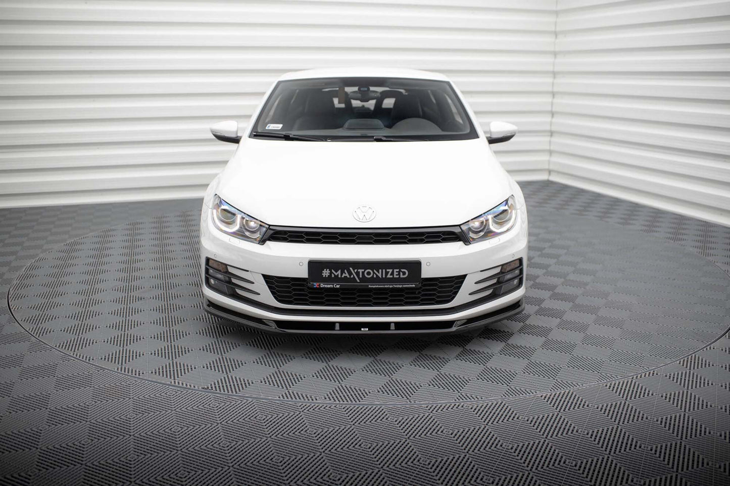 Spoiler bara fata Maxton Design versiunea 1 pentru Volkswagen Scirocco (2014-2017), lac negru