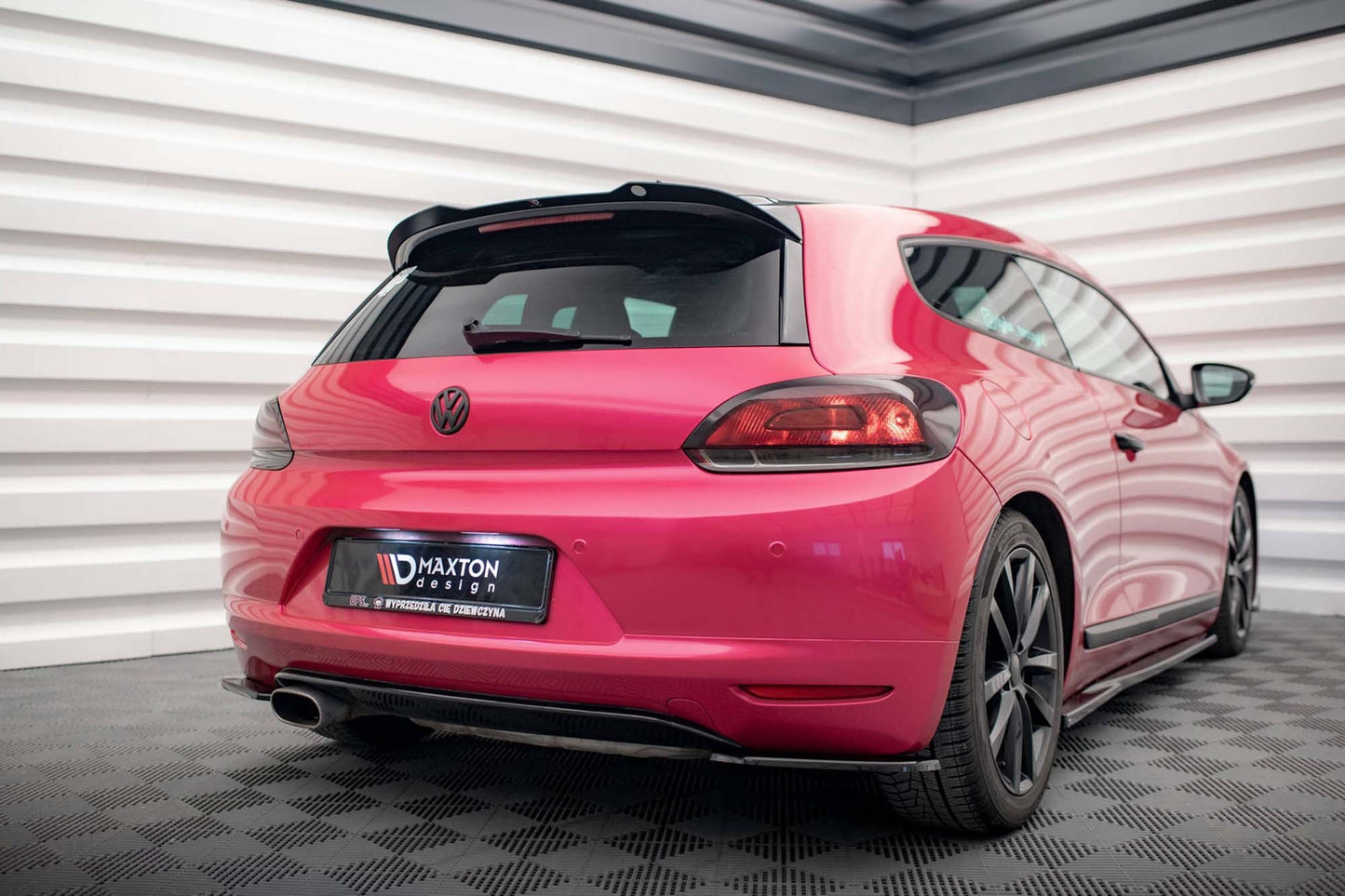 Spoiler pentru portbagaj Maxton Design pentru VW Scirocco MK3 2008-2014, lac negru