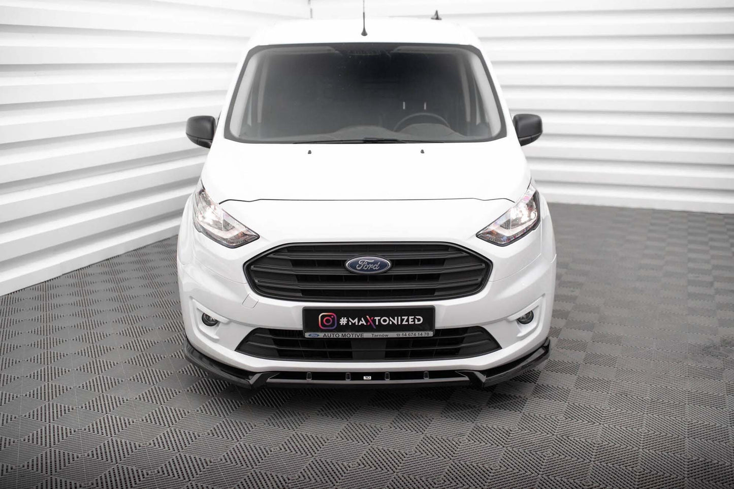 Maxton Design splitter versiunea 2 pentru bara fata Ford Transit Connect (2017-2023), negru lucios