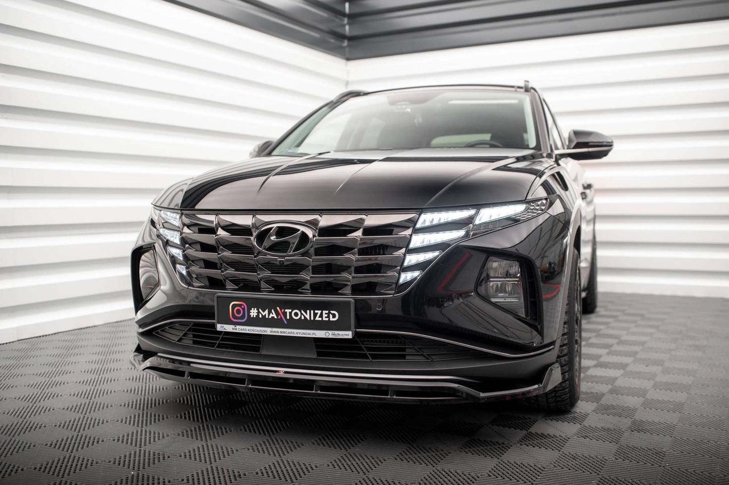 Splitter Maxton Design versiunea 2 pentru bara fata a Hyundai Tucson MK4 (2020-), culoare carbon