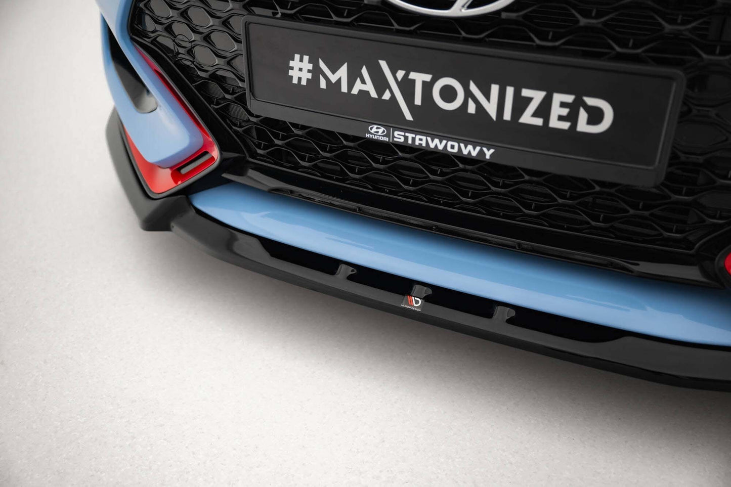 Splitter Maxton Design versiunea 2 pentru bara fata a Hyundai Veloster N (2018-2022), negru lac
