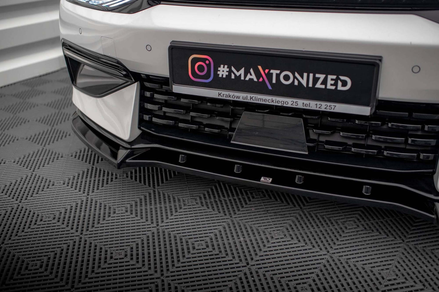 Maxton Design spoiler bară față versiunea 2 pentru Kia EV6 GT-Line MK1 (2021+), negru lucios