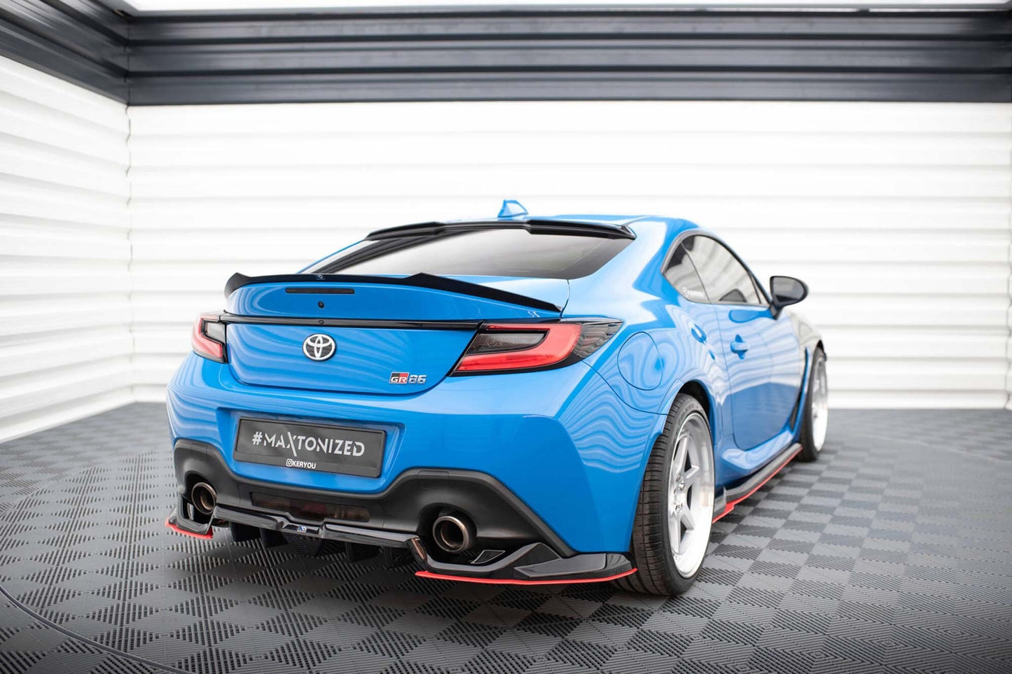 Spoiler pentru bara spate Maxton Design v.2 pentru Toyota GR86 (din 2021), negru lucios