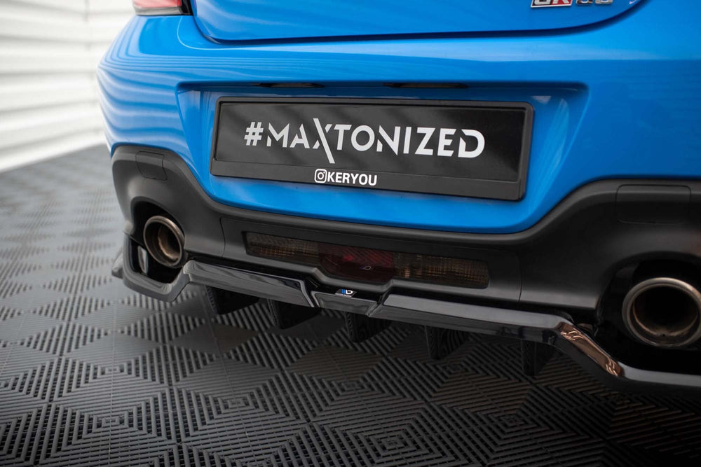 Spoiler Maxton Design versiunea 3 pentru bara spate Toyota GR86 (după 2021), negru lucios