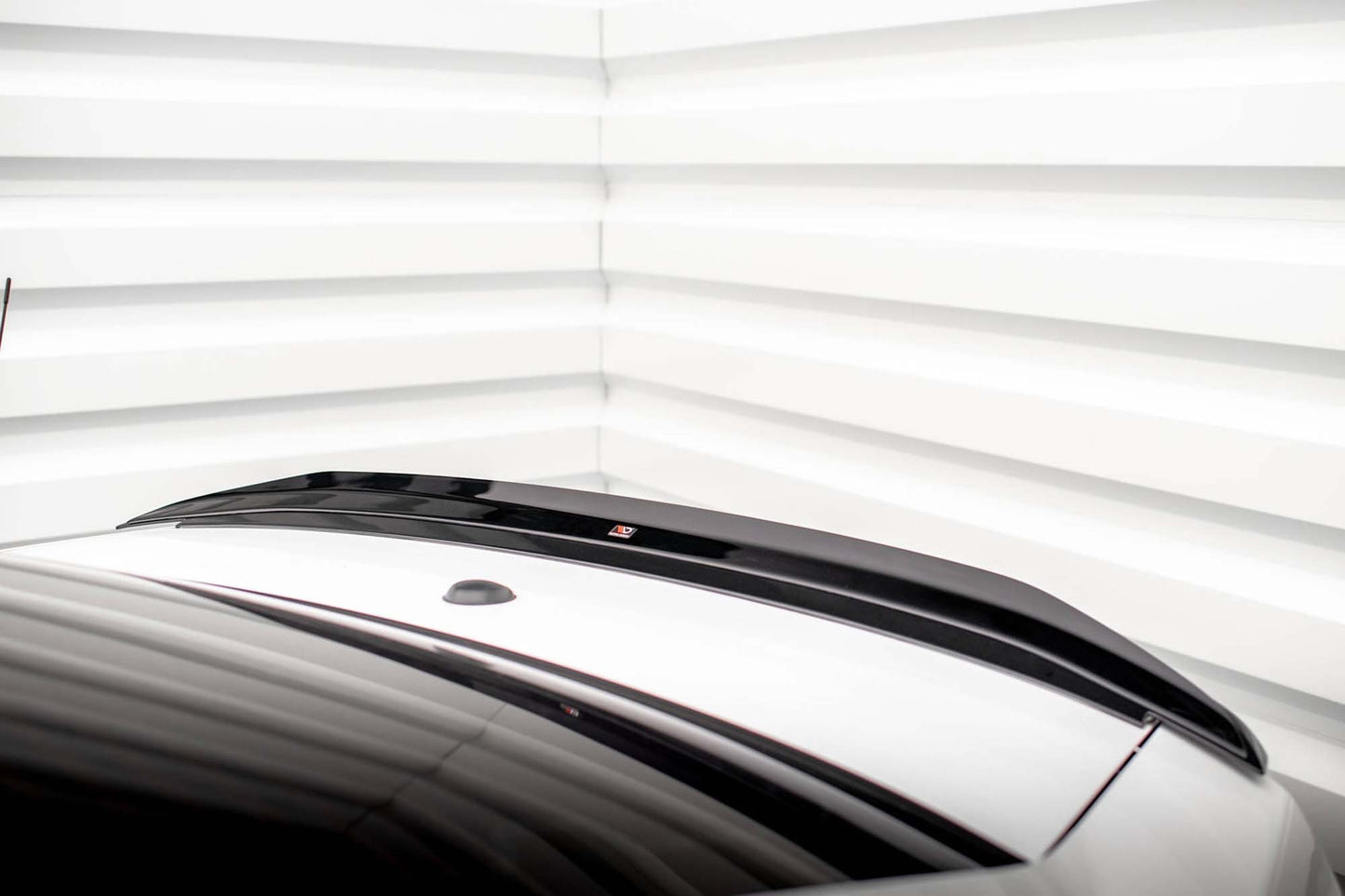 Spoiler portbagaj Maxton Design pentru Ford Mustang Mk5 (2009-2014), culoare carbon
