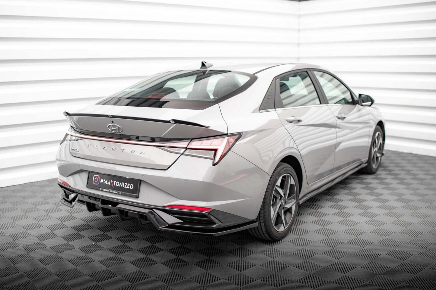 Maxton Design spoiler portbagaj pentru Hyundai Elantra Mk7 (2020-2023), culoare carbon