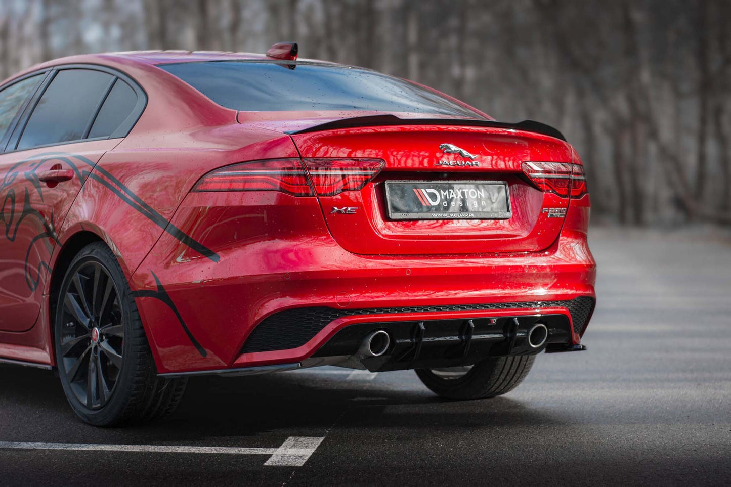 Maxton Design spoiler portbagaj pentru Jaguar XE R-Dynamic X760 (dupa 2019), lac negru