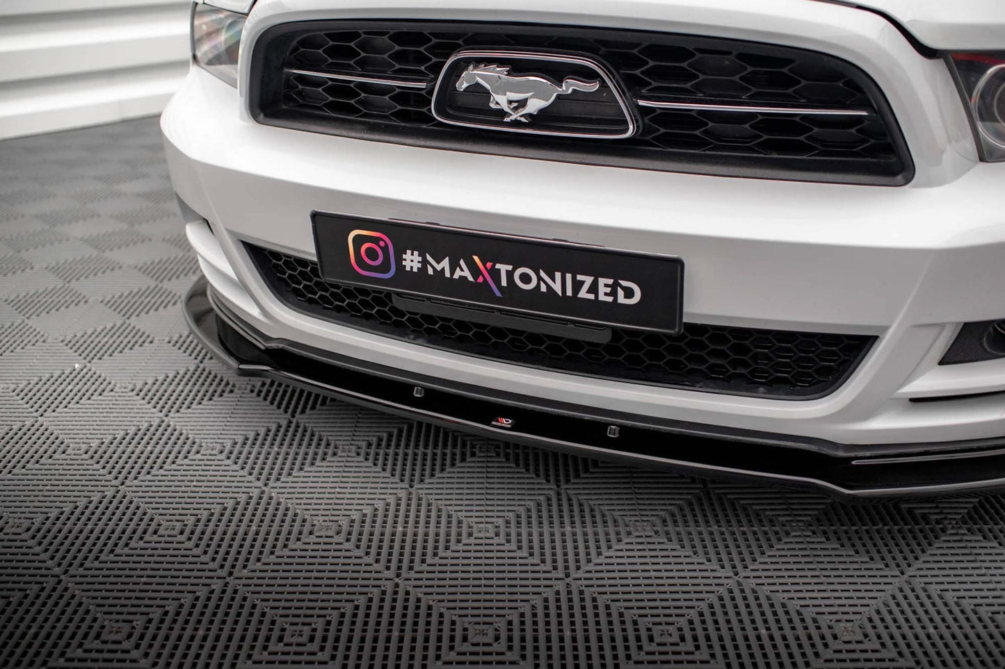 Spoiler portbagaj Maxton Design pentru Ford Mustang Mk5 (2009-2014), negru lucios