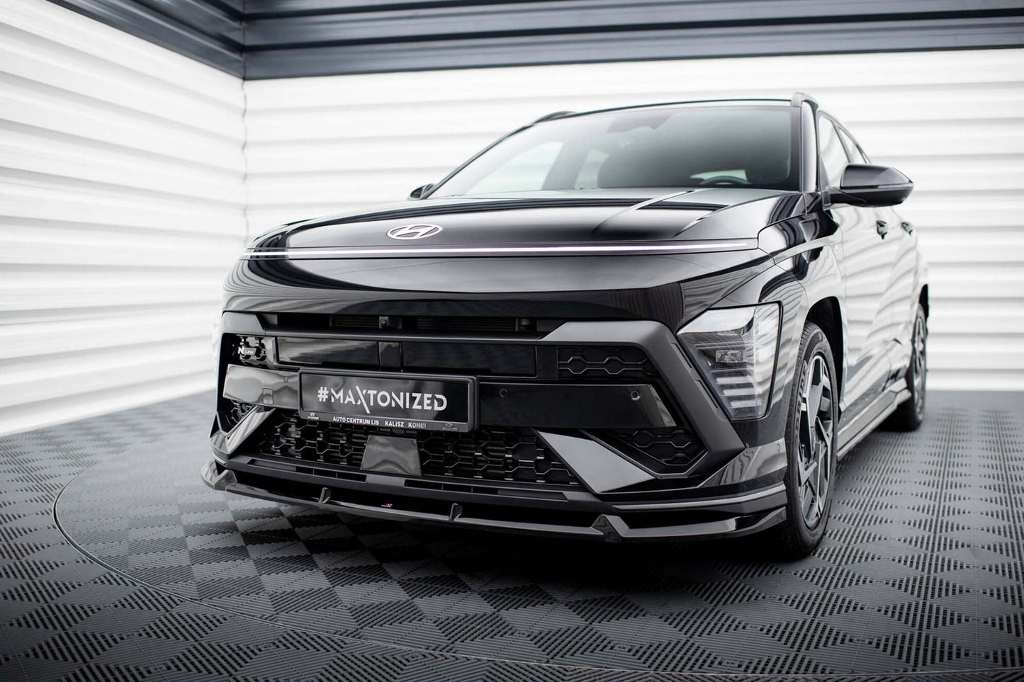 Splitter Maxton Design pentru bara fata a Hyundai Kona N-Line (2022-), negru lac