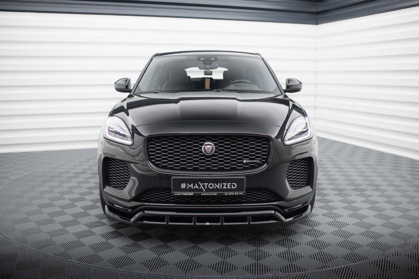 Maxton Design spoiler bara fata pentru Jaguar E-Pace R-Dynamic (2017-2020), lac negru