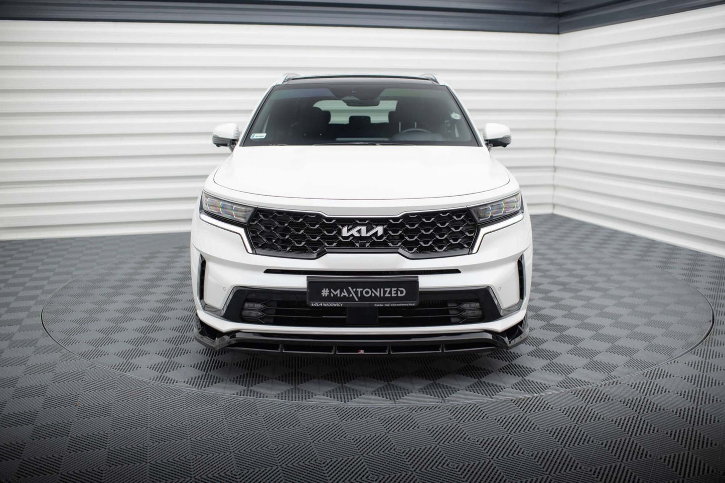 Maxton Design spoiler față pentru Kia Sorento (2020-2023), negru lucios