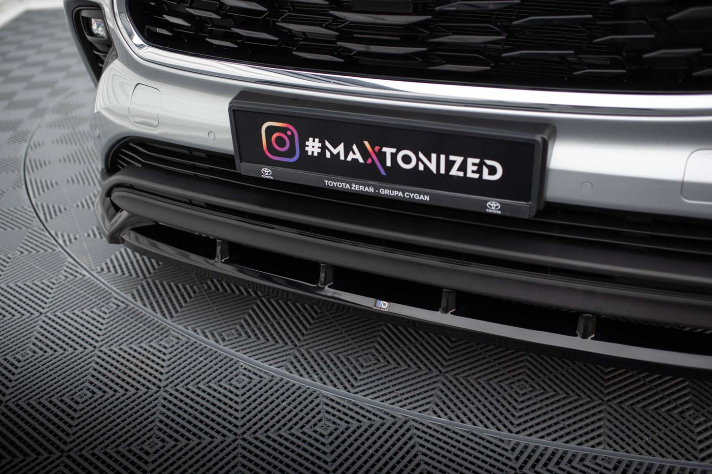 Spoiler bară față Maxton Design pentru Toyota Highlander (după 2019), negru lucios