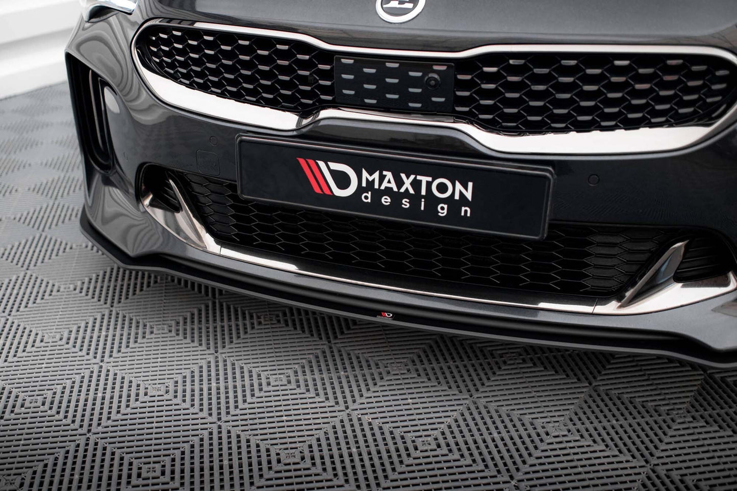 Maxton Design spoiler față GT/GT-Line pentru Kia Stinger (2017-2023), negru mat