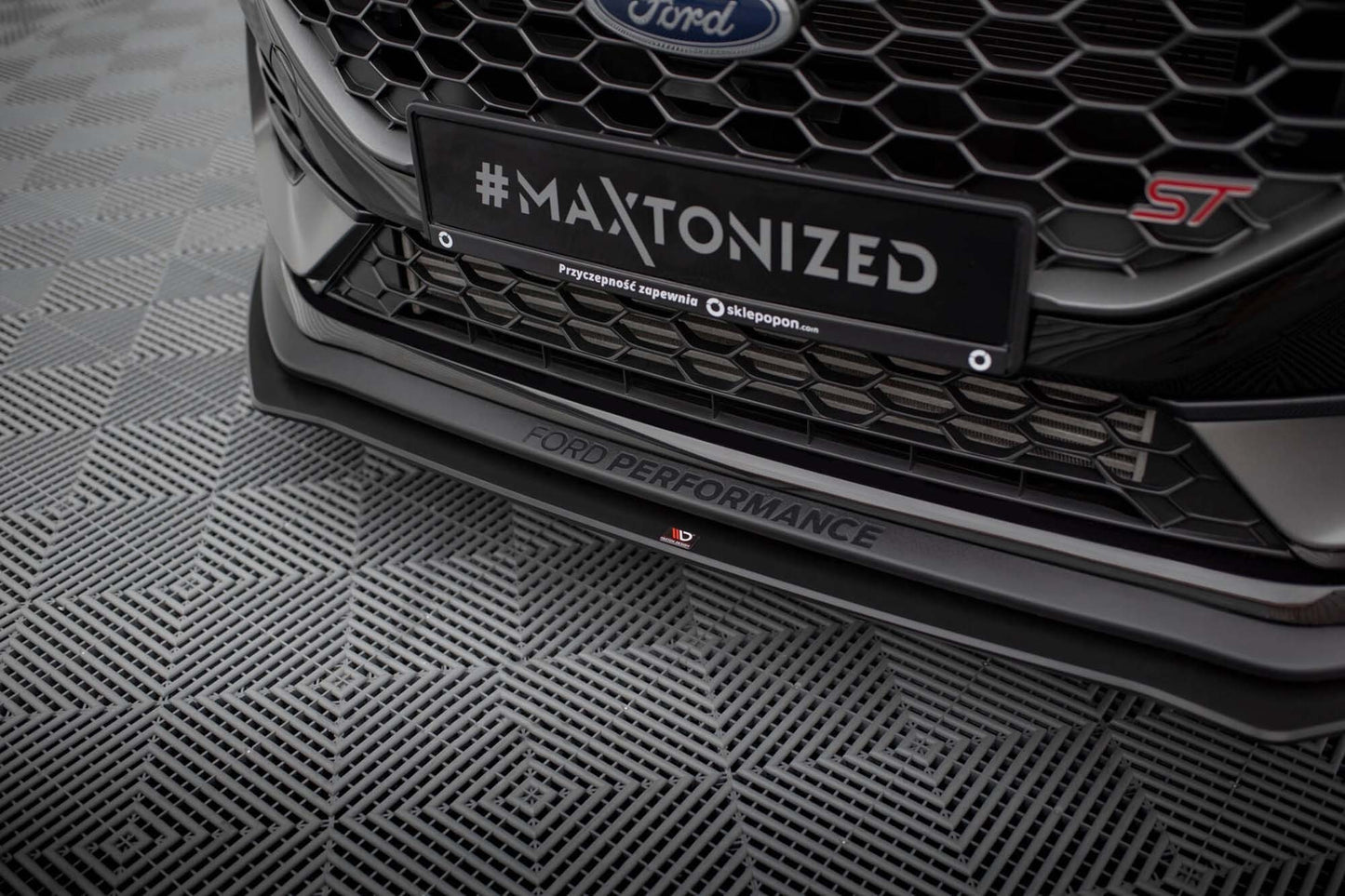 Maxton Design spoiler pentru bara fata ST a Ford Fiesta după 2021, mat negru