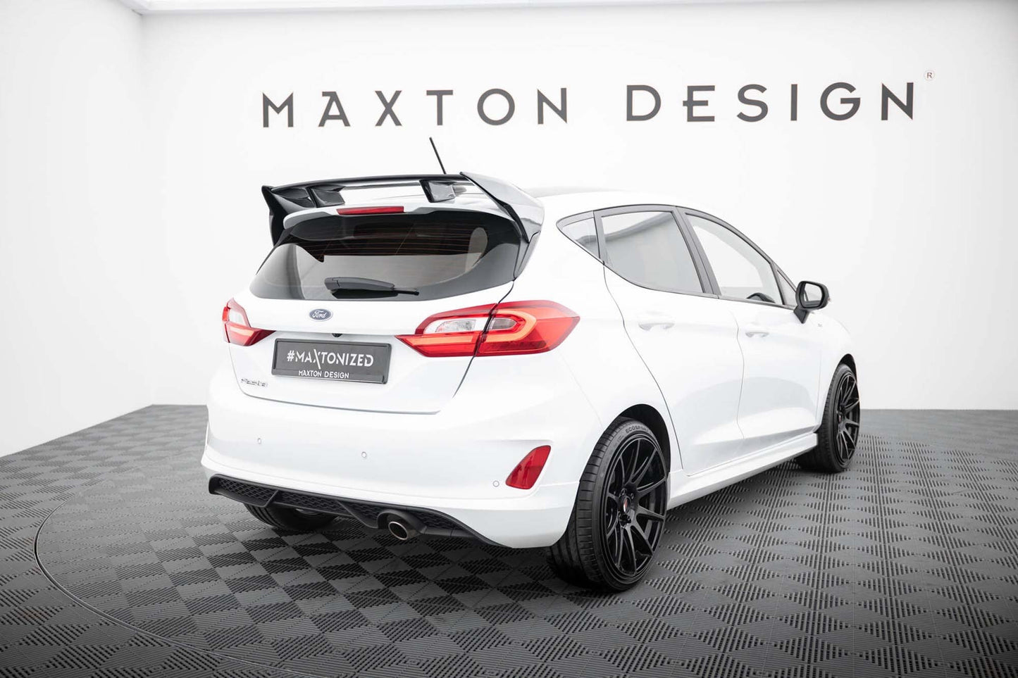 Maxton Design spoiler plafon pentru Ford Fiesta Standard / ST‑Line (2017‑2021, dupa 2021), mat negru
