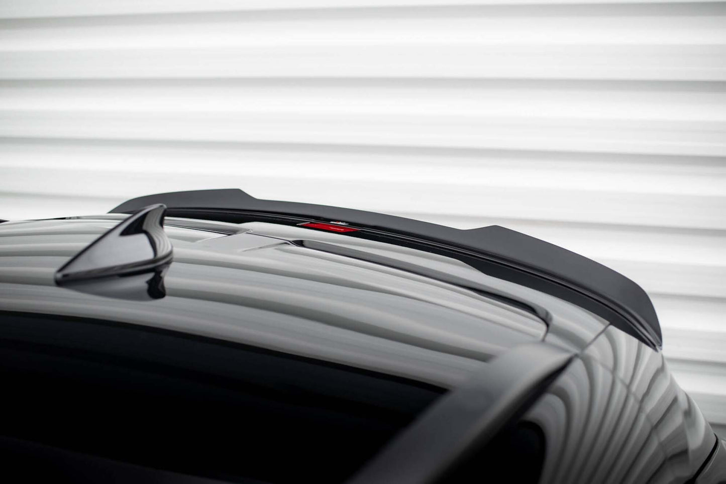 Spoiler plafon Maxton Design pentru Hyundai Kona N-Line (2022-), negru lac