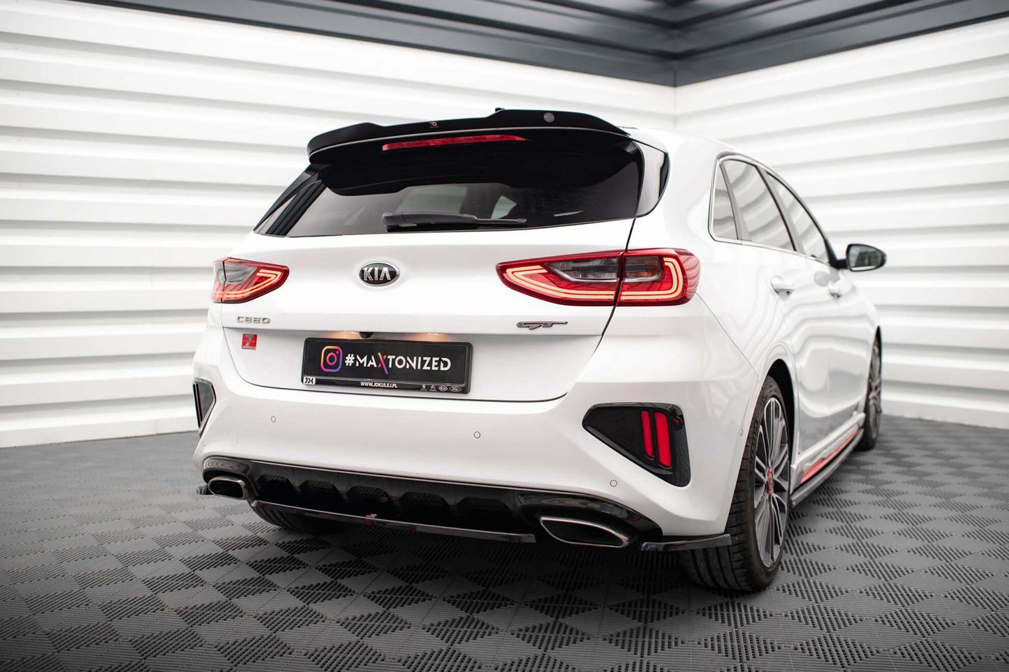 Spoiler plafon Maxton Design pentru Kia Ceed GT (2018-2022, 2022+), negru lac