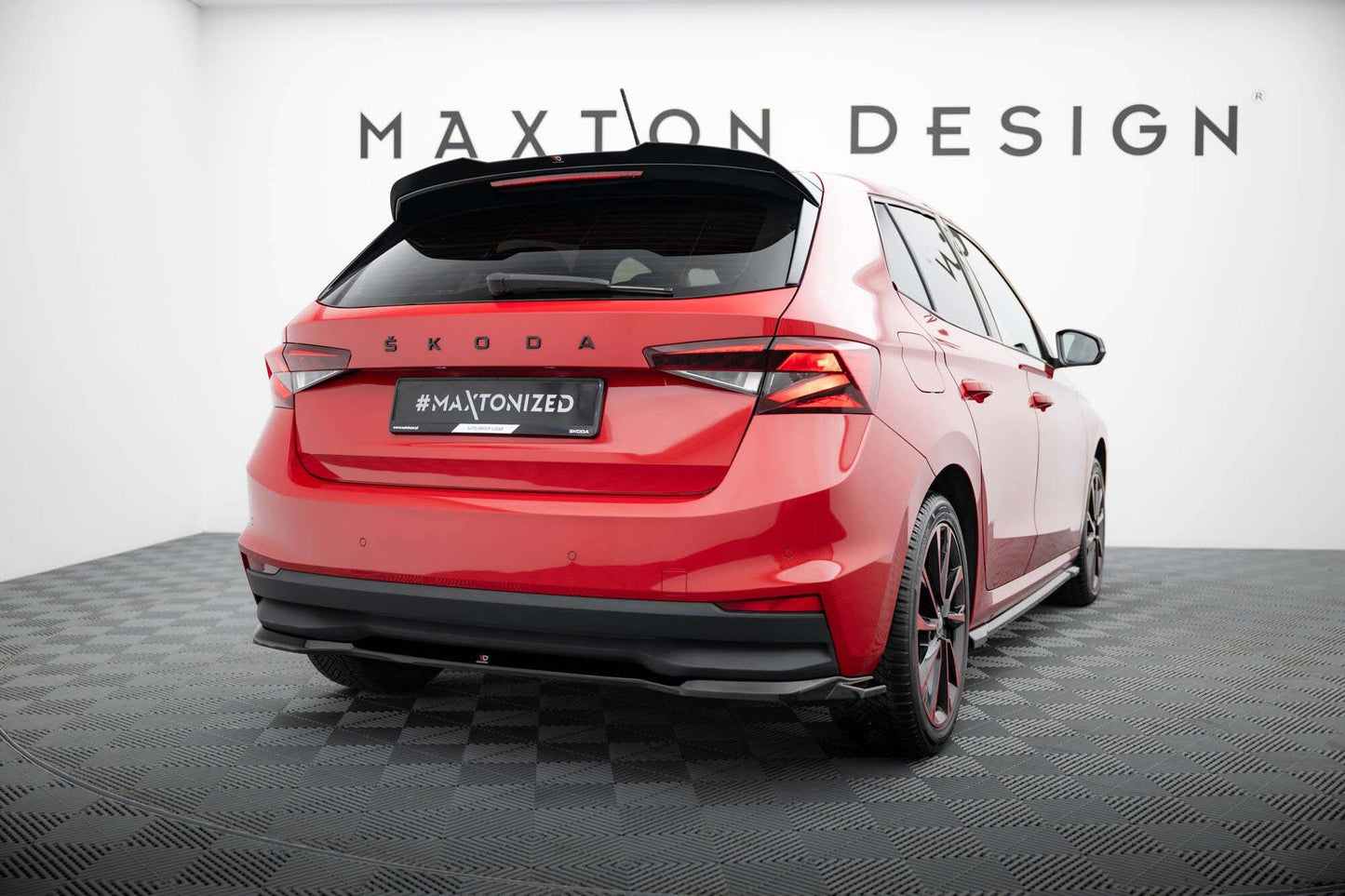 Maxton Design eleron de plafon pentru Skoda Fabia (după 2021), negru lucios