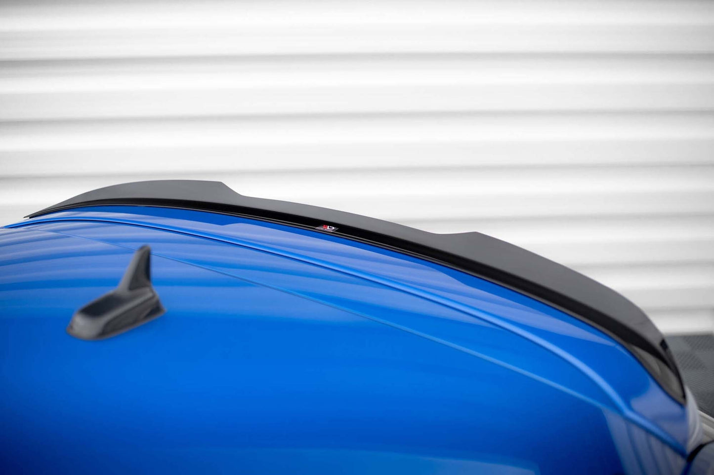 Spoiler de plafon Maxton Design pentru Skoda Superb Sportline break (după 2019), negru lucios